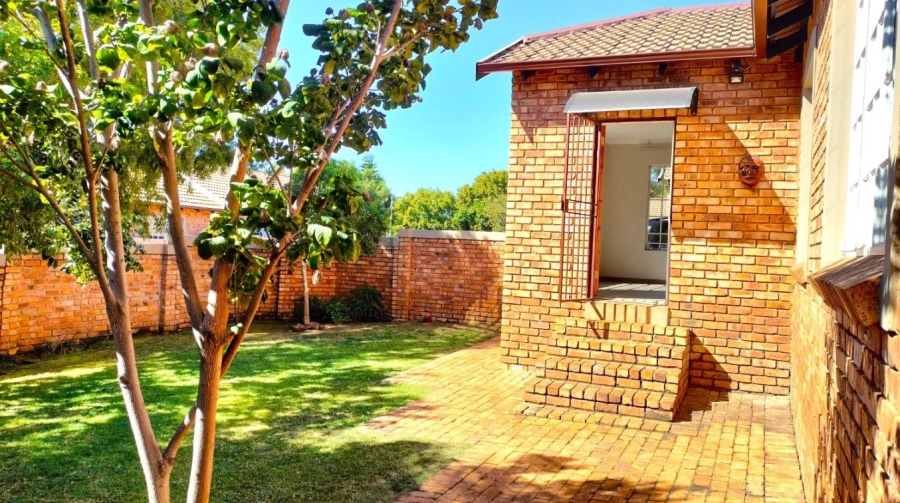 3 Bedroom Property for Sale in Amorosa Gauteng