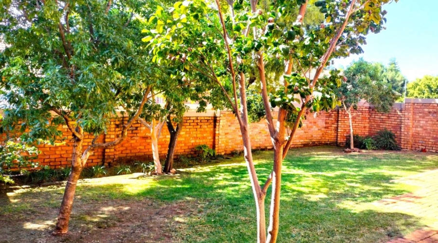 3 Bedroom Property for Sale in Amorosa Gauteng