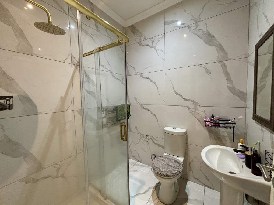 To Let 3 Bedroom Property for Rent in Randpark Ridge Gauteng