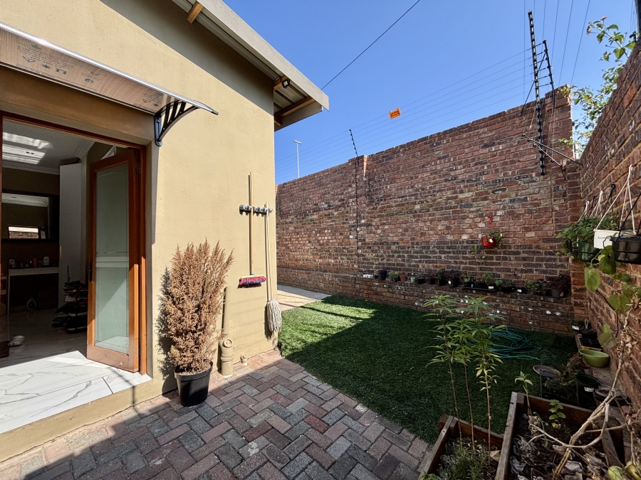 To Let 3 Bedroom Property for Rent in Randpark Ridge Gauteng