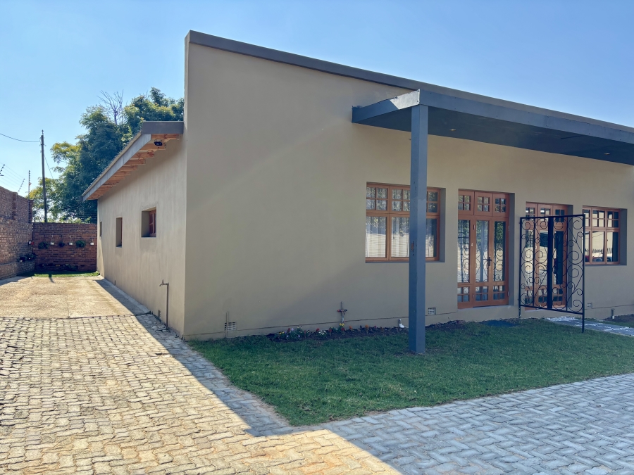 To Let 3 Bedroom Property for Rent in Randpark Ridge Gauteng