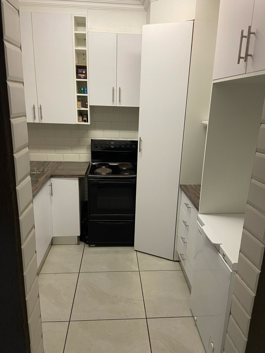 2 Bedroom Property for Sale in Rant En Dal Gauteng