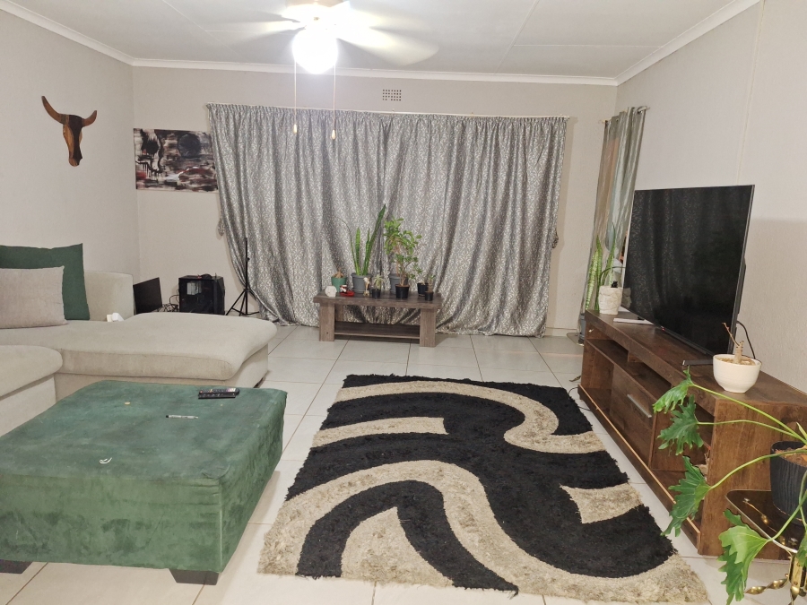 2 Bedroom Property for Sale in Rant En Dal Gauteng