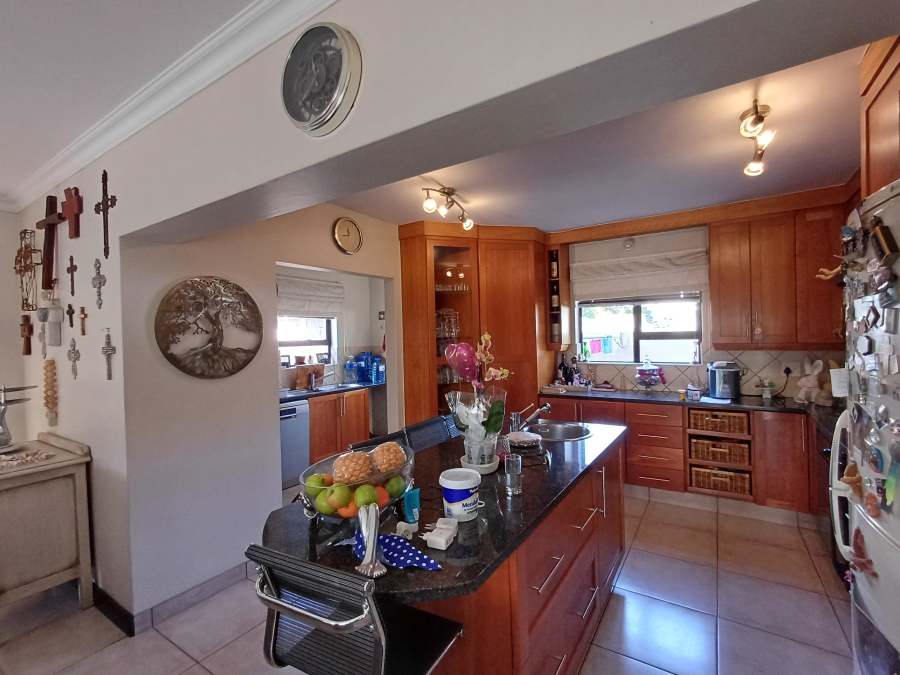 To Let 3 Bedroom Property for Rent in Bushwillow Park Estate Gauteng