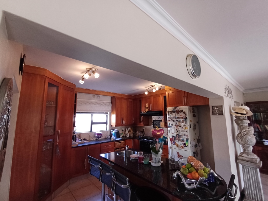 To Let 3 Bedroom Property for Rent in Bushwillow Park Estate Gauteng
