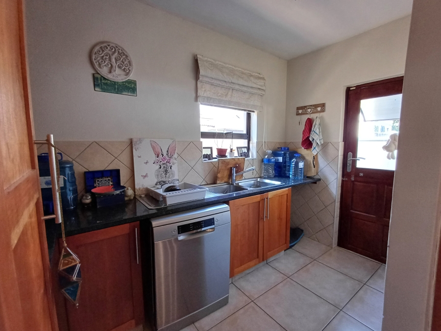 To Let 3 Bedroom Property for Rent in Bushwillow Park Estate Gauteng