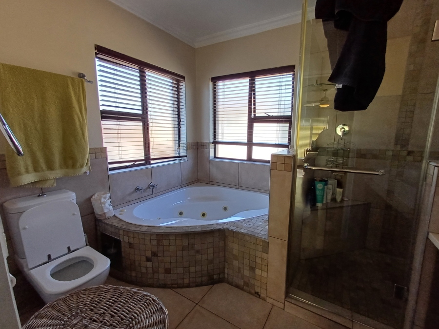 To Let 3 Bedroom Property for Rent in Bushwillow Park Estate Gauteng