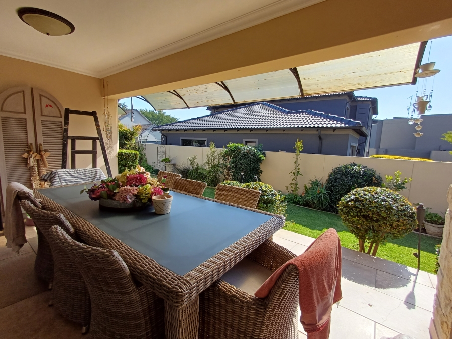 To Let 3 Bedroom Property for Rent in Bushwillow Park Estate Gauteng
