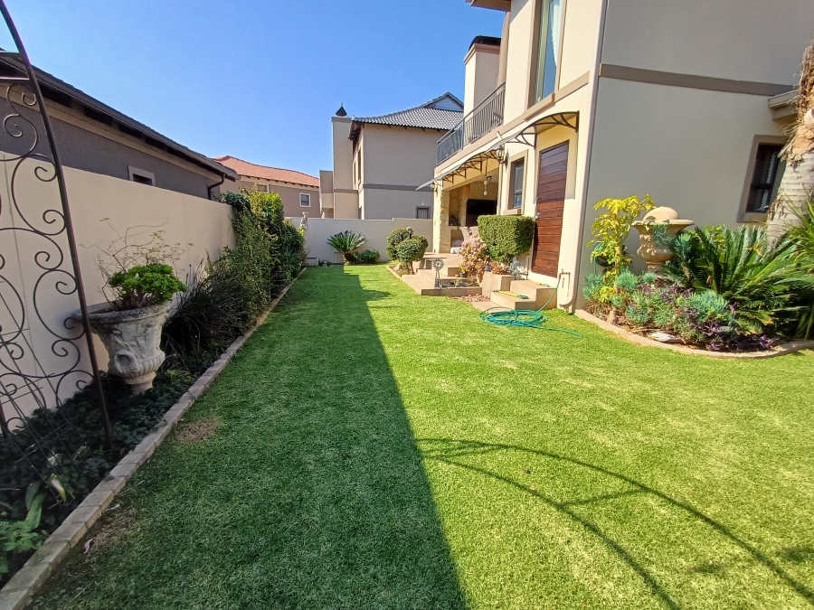 To Let 3 Bedroom Property for Rent in Bushwillow Park Estate Gauteng