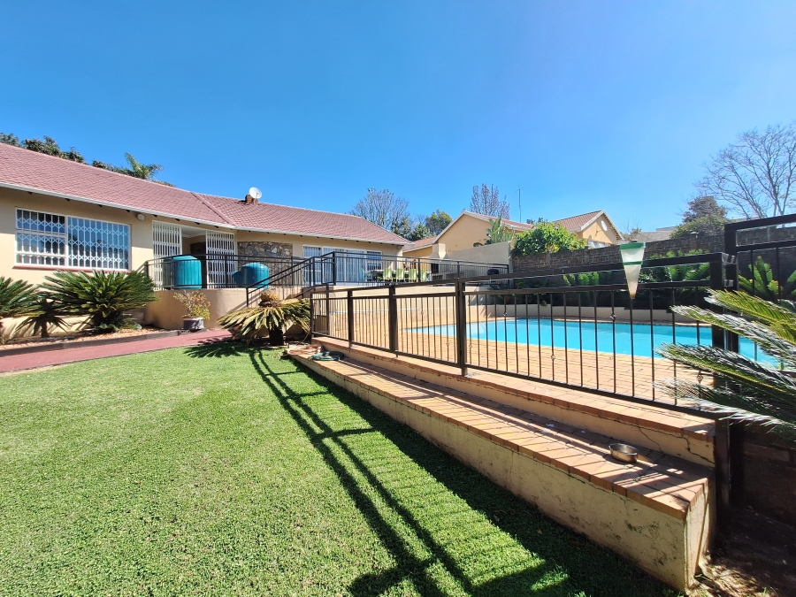 4 Bedroom Property for Sale in Noordheuwel Gauteng