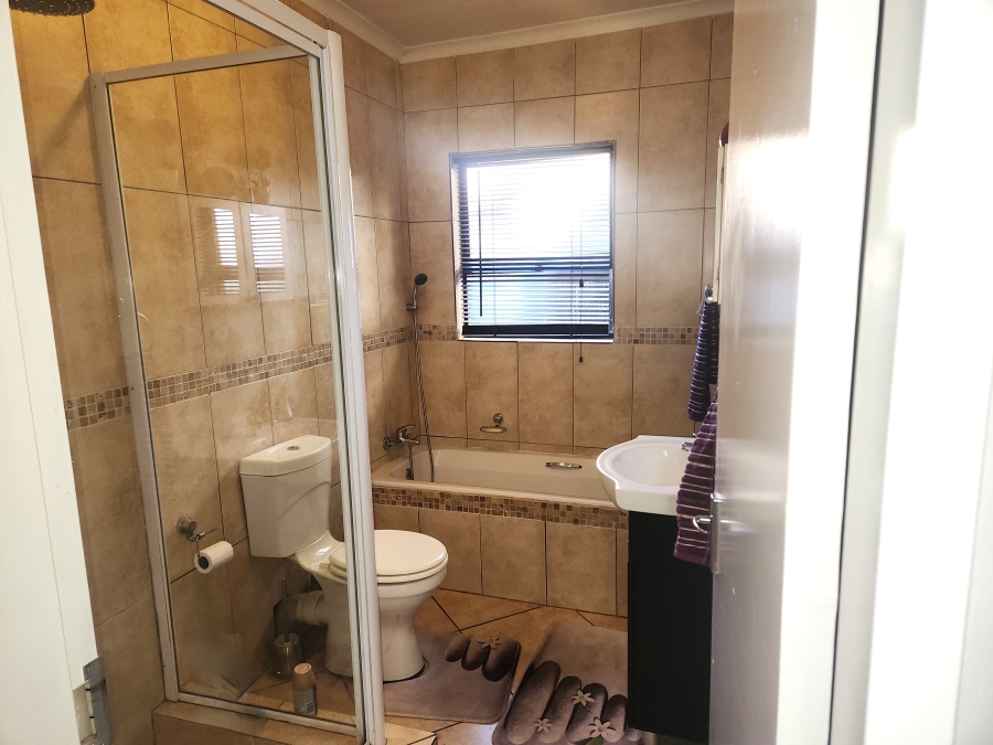 3 Bedroom Property for Sale in Pebble Creek Gauteng