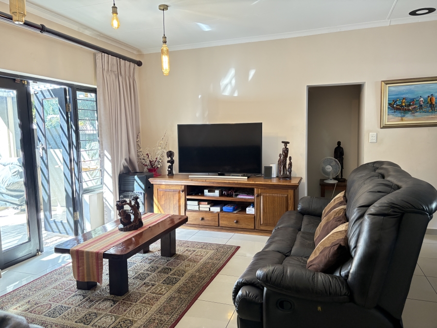 3 Bedroom Property for Sale in Douglasdale Gauteng