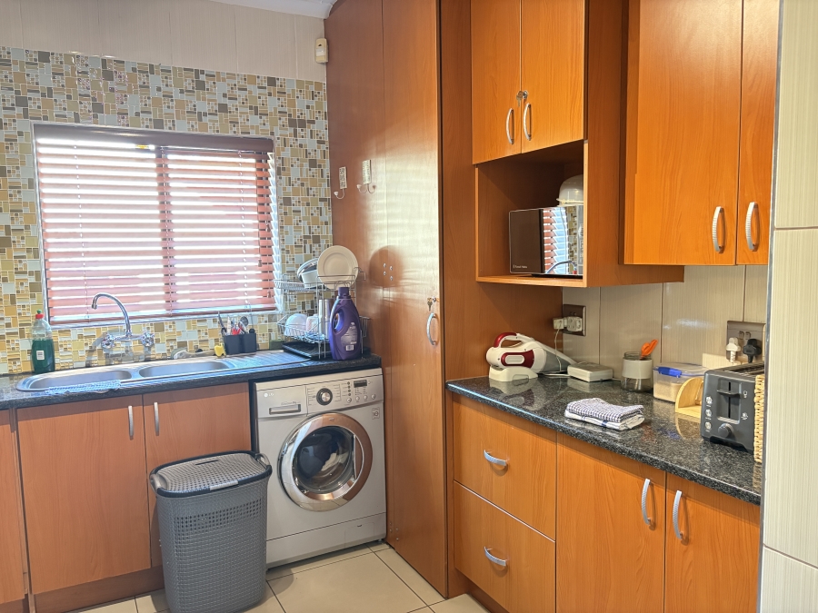 3 Bedroom Property for Sale in Douglasdale Gauteng