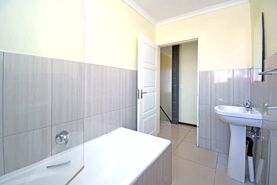 3 Bedroom Property for Sale in Craigavon Gauteng