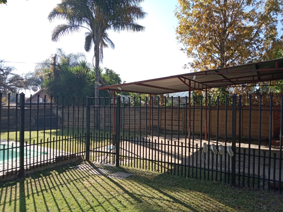 3 Bedroom Property for Sale in Pretoria Gardens Gauteng