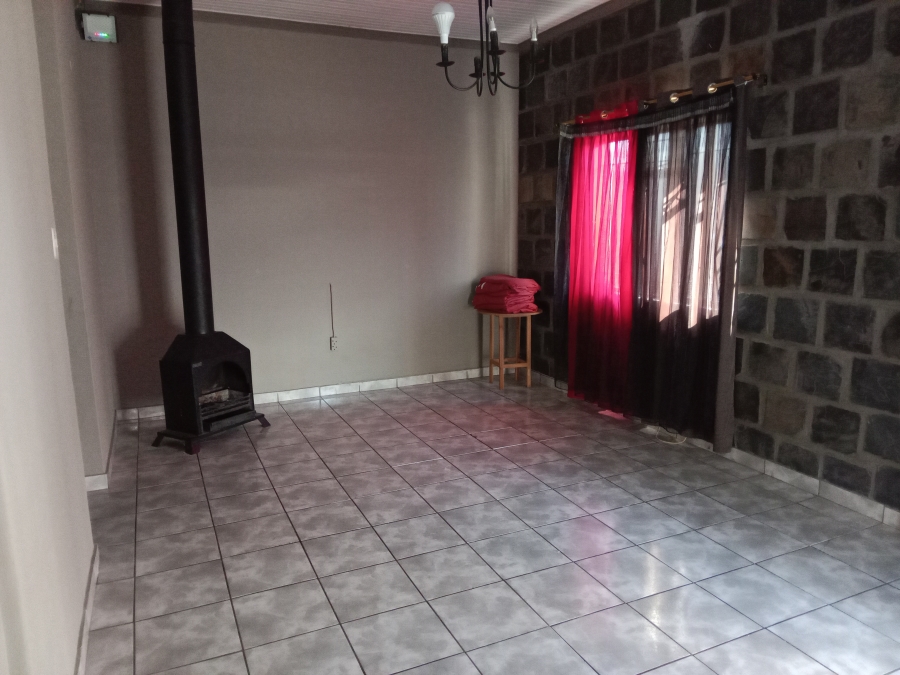 3 Bedroom Property for Sale in Pretoria Gardens Gauteng