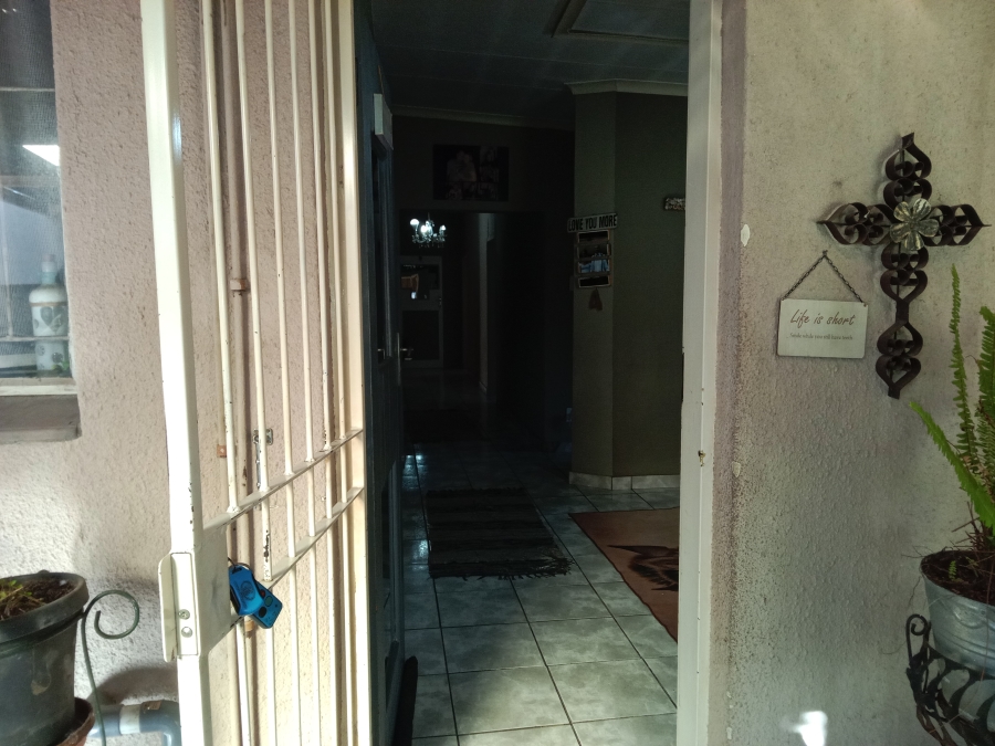 3 Bedroom Property for Sale in Pretoria Gardens Gauteng