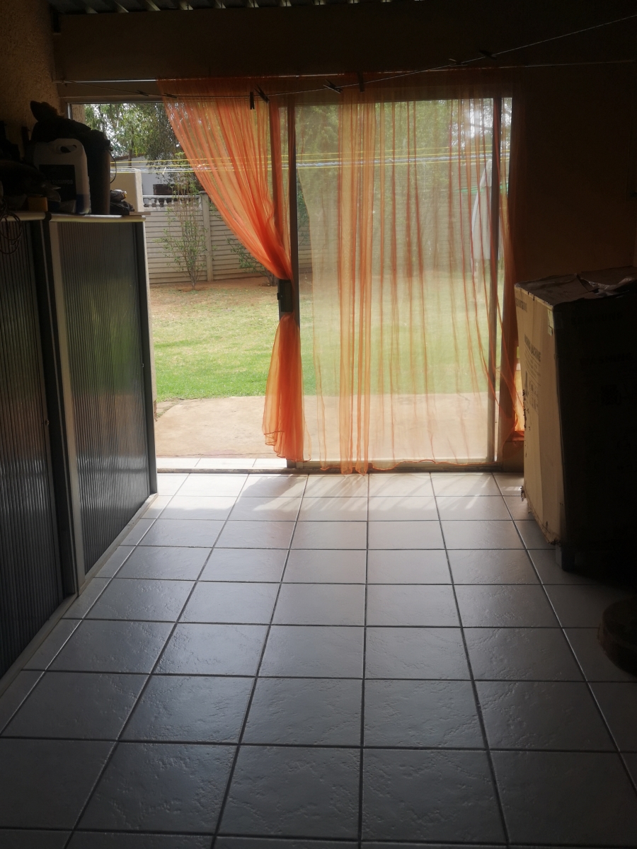 3 Bedroom Property for Sale in Sonland Park Gauteng