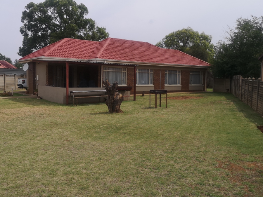 3 Bedroom Property for Sale in Sonland Park Gauteng