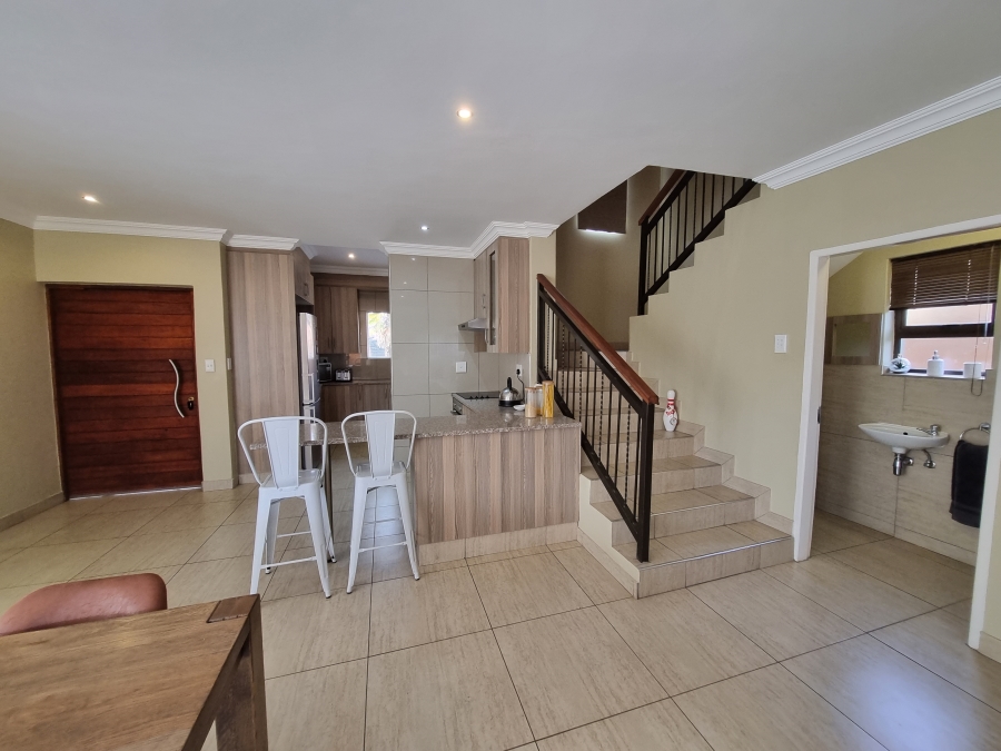 To Let 3 Bedroom Property for Rent in Equestria Gauteng