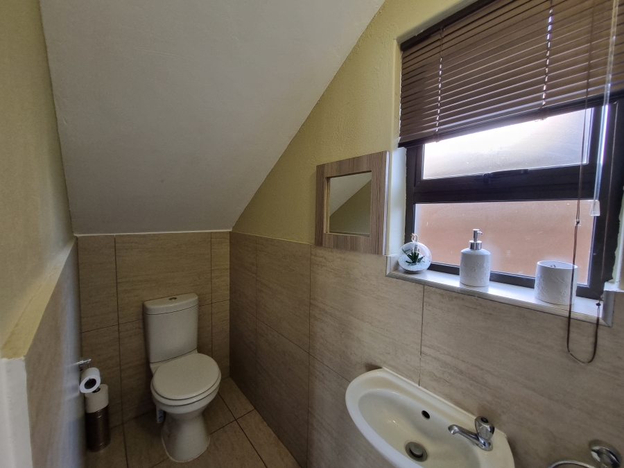 To Let 3 Bedroom Property for Rent in Equestria Gauteng