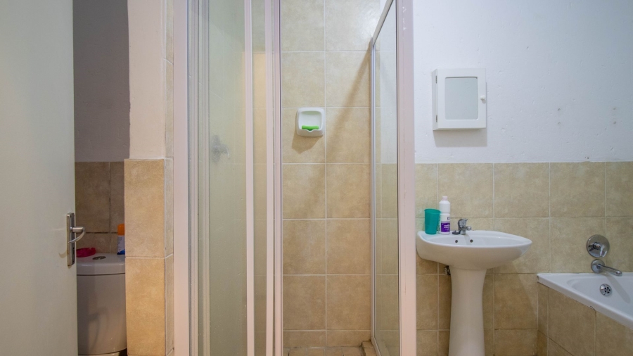 2 Bedroom Property for Sale in Comet Gauteng
