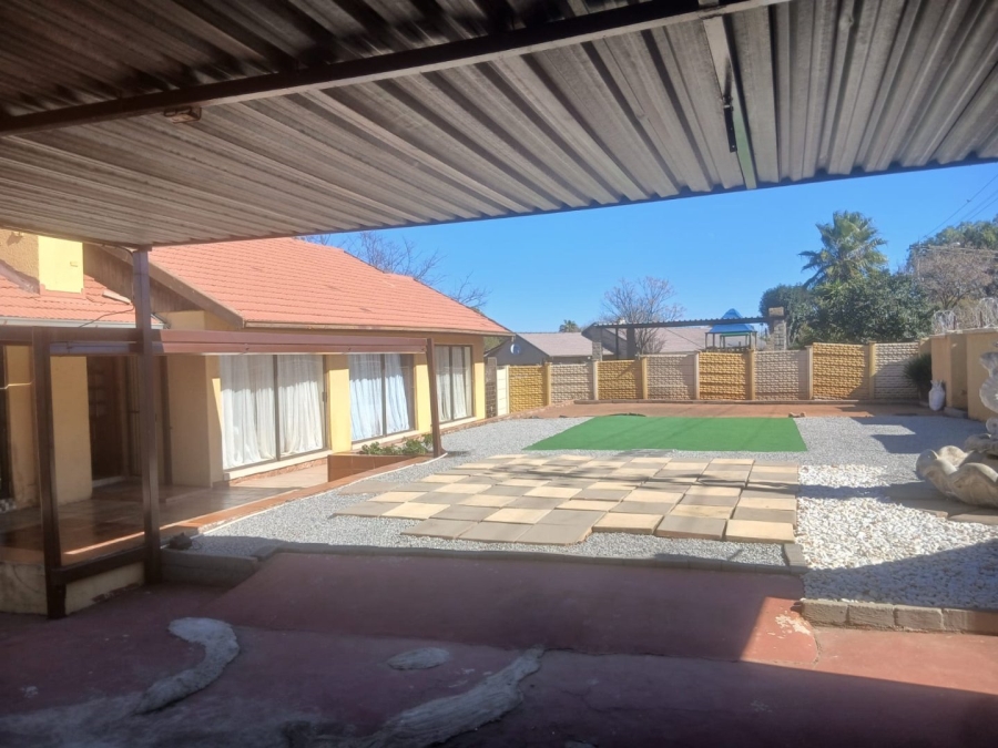 4 Bedroom Property for Sale in Greenhills Gauteng