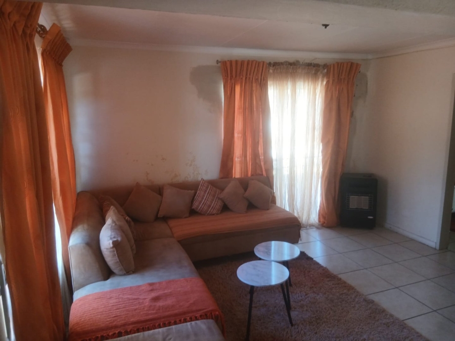 4 Bedroom Property for Sale in Greenhills Gauteng
