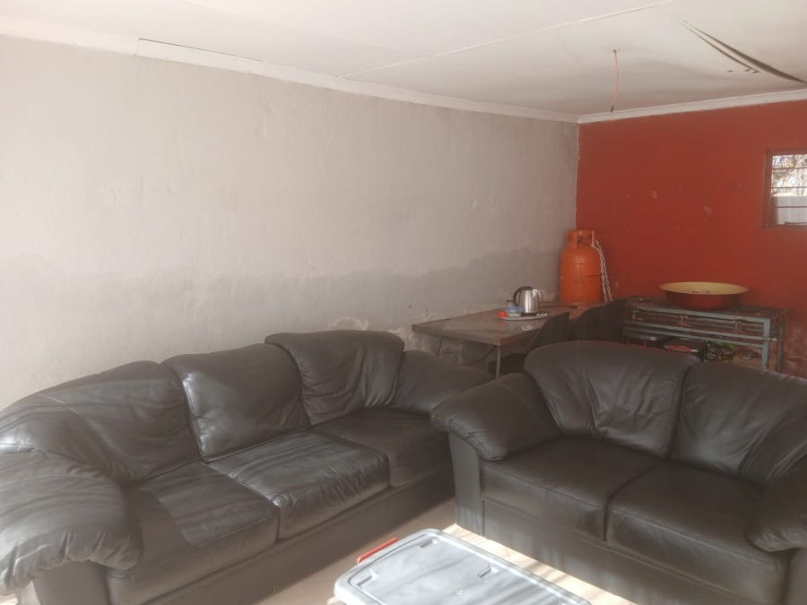 4 Bedroom Property for Sale in Greenhills Gauteng