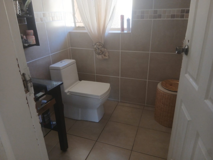4 Bedroom Property for Sale in Greenhills Gauteng