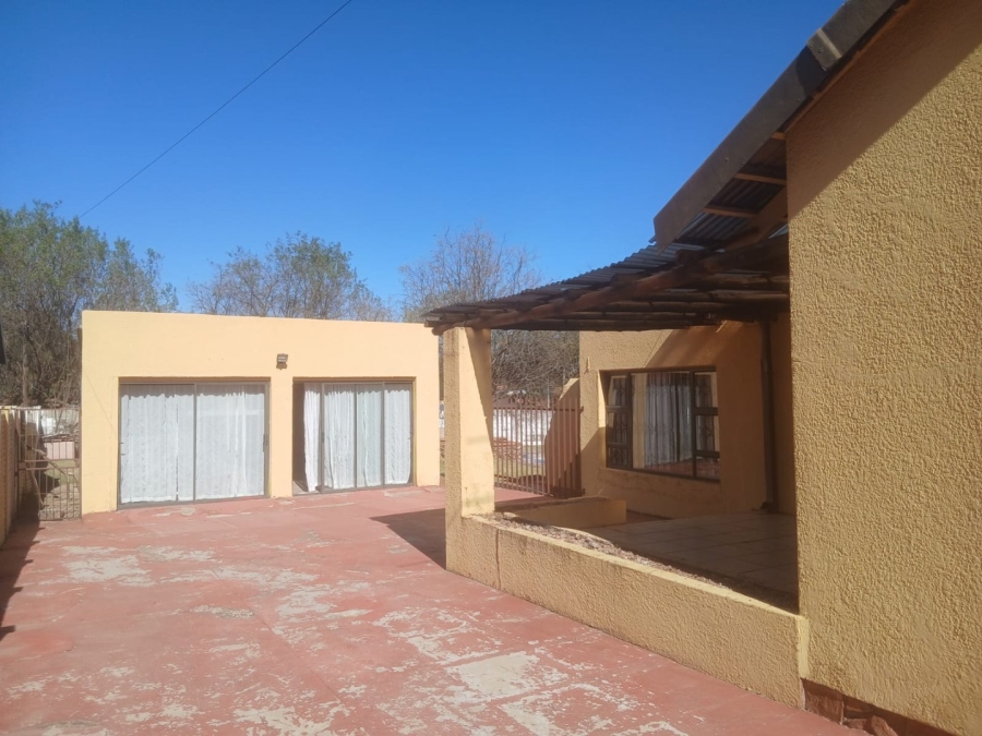 4 Bedroom Property for Sale in Greenhills Gauteng