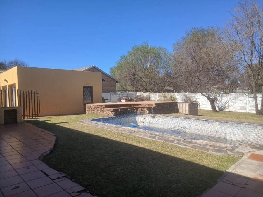4 Bedroom Property for Sale in Greenhills Gauteng