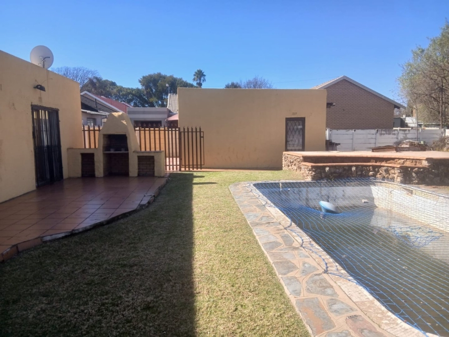 4 Bedroom Property for Sale in Greenhills Gauteng