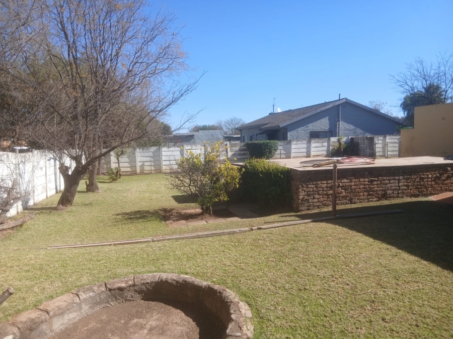 4 Bedroom Property for Sale in Greenhills Gauteng