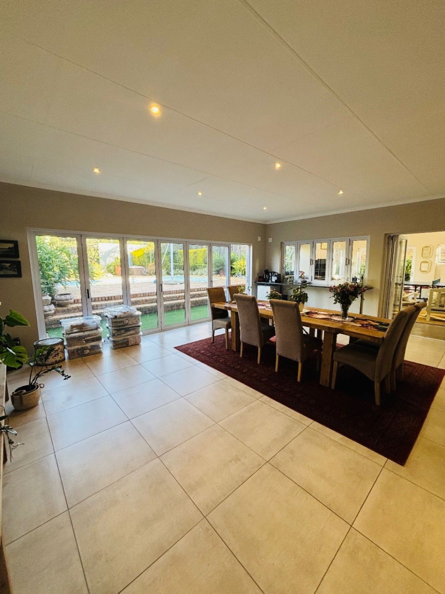 To Let 3 Bedroom Property for Rent in Garsfontein Gauteng