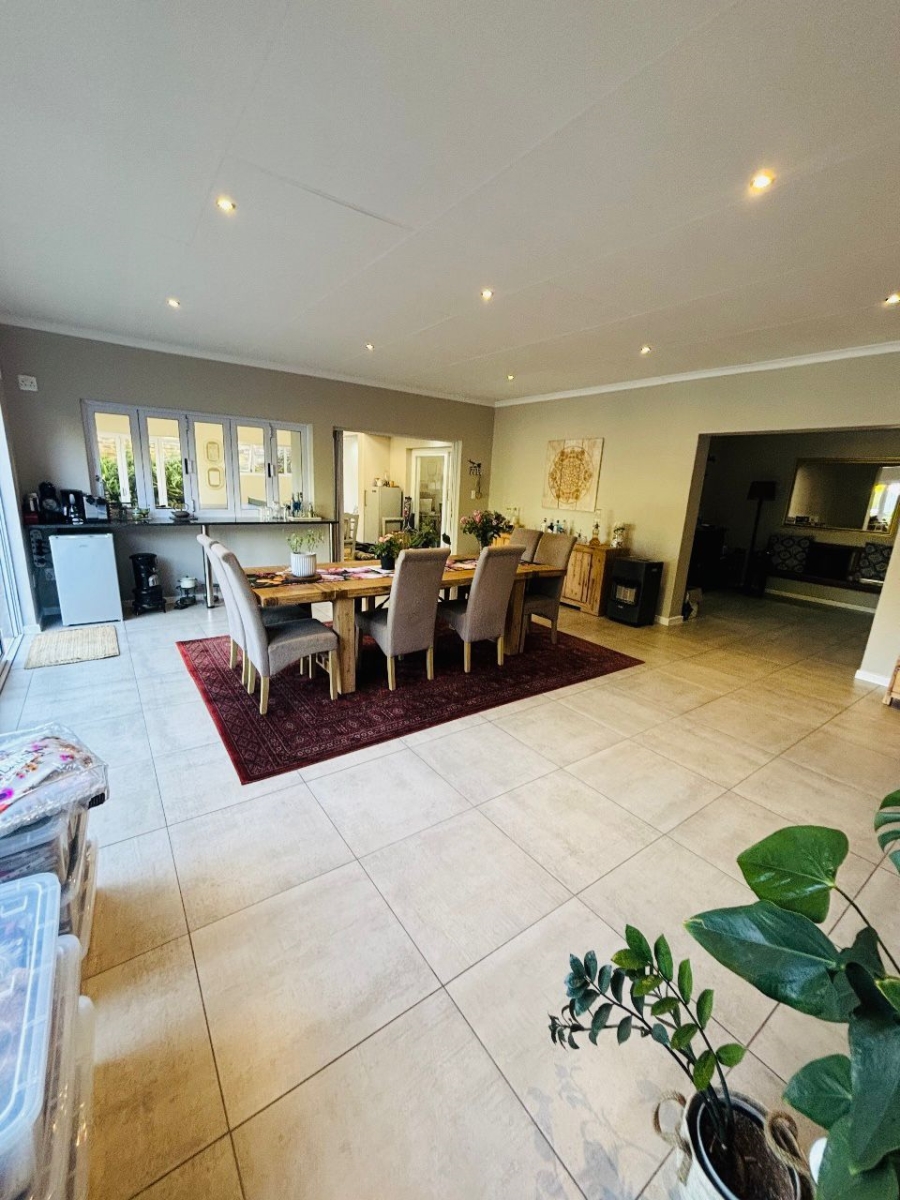 To Let 3 Bedroom Property for Rent in Garsfontein Gauteng