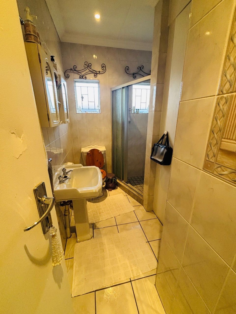 To Let 3 Bedroom Property for Rent in Garsfontein Gauteng