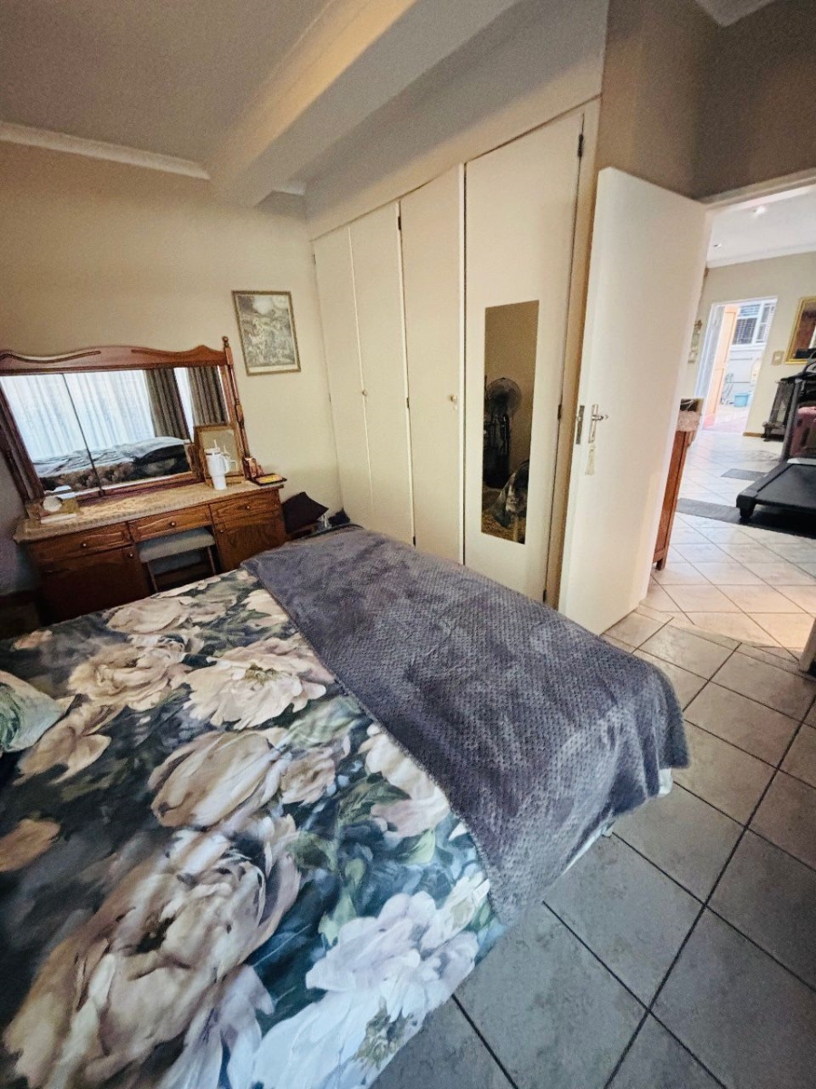 To Let 3 Bedroom Property for Rent in Garsfontein Gauteng