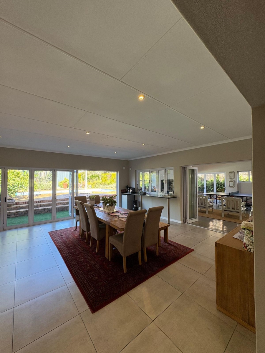 To Let 5 Bedroom Property for Rent in Garsfontein Gauteng