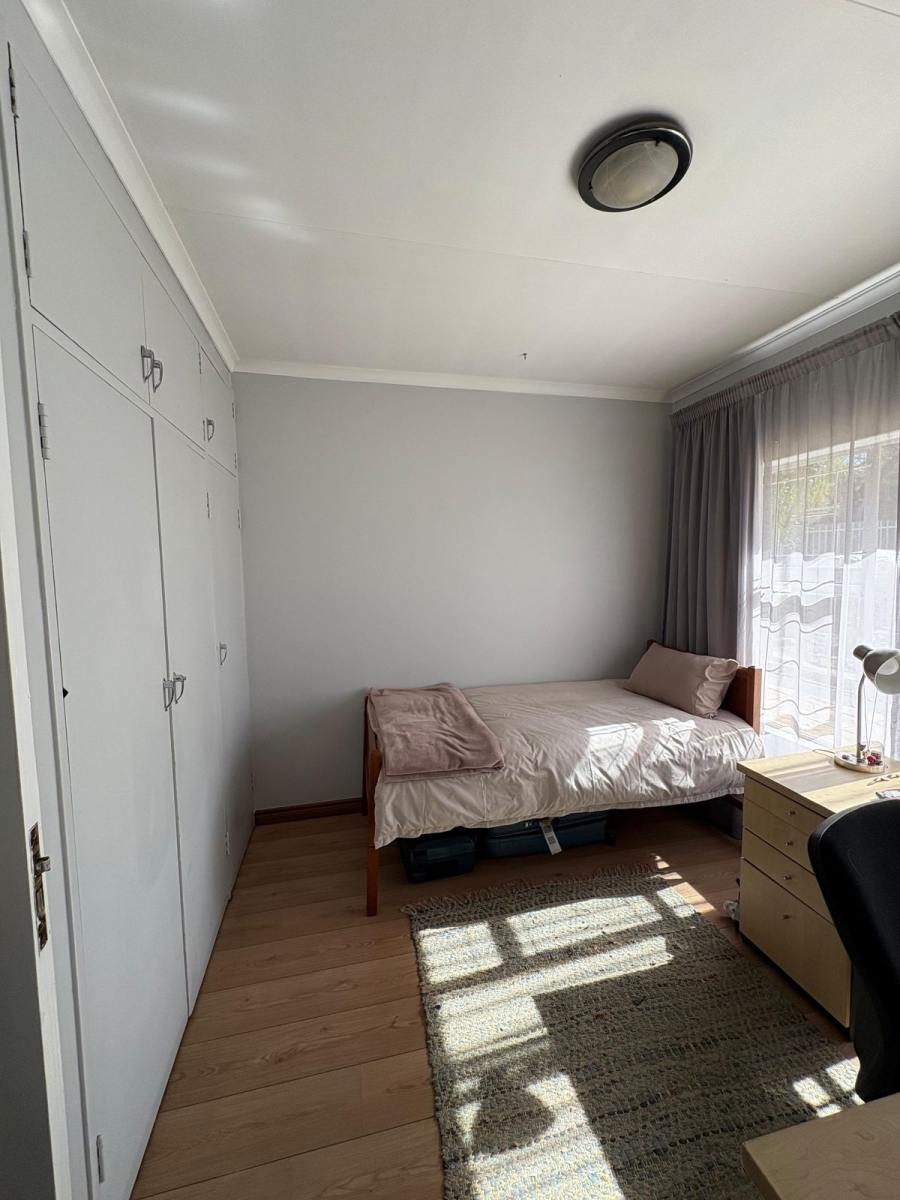 To Let 5 Bedroom Property for Rent in Garsfontein Gauteng