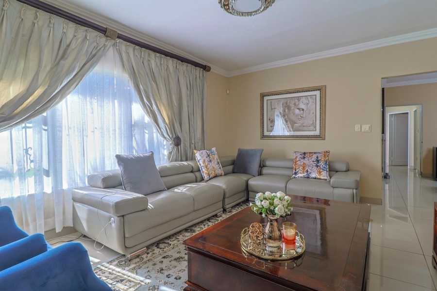 3 Bedroom Property for Sale in Mulbarton Gauteng