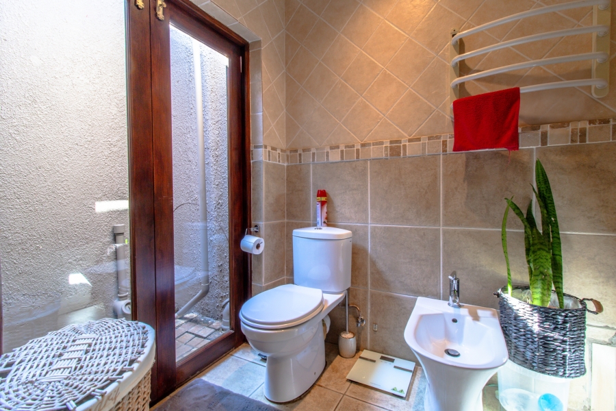 3 Bedroom Property for Sale in Mulbarton Gauteng