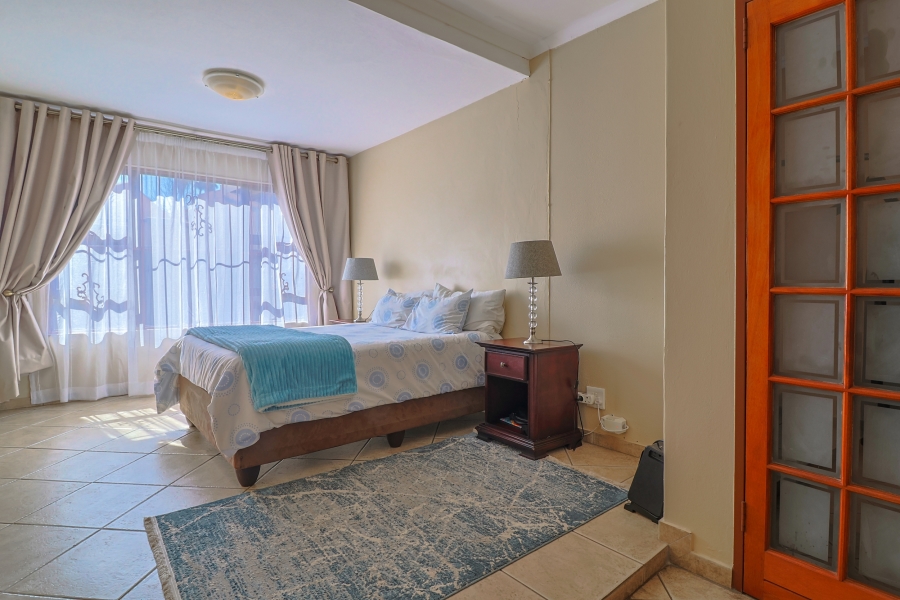 3 Bedroom Property for Sale in Mulbarton Gauteng