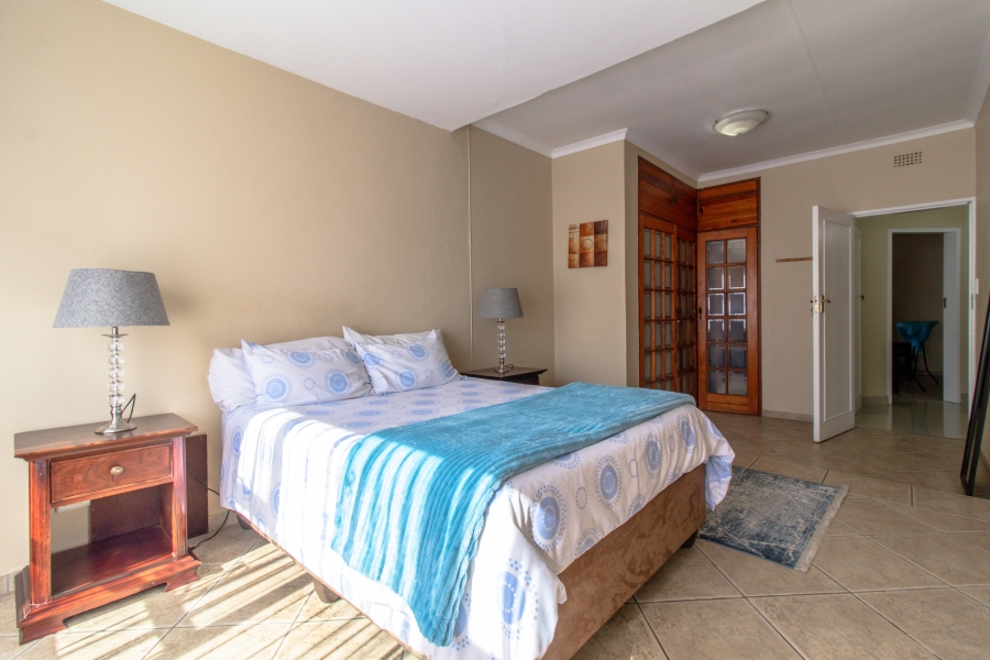 3 Bedroom Property for Sale in Mulbarton Gauteng