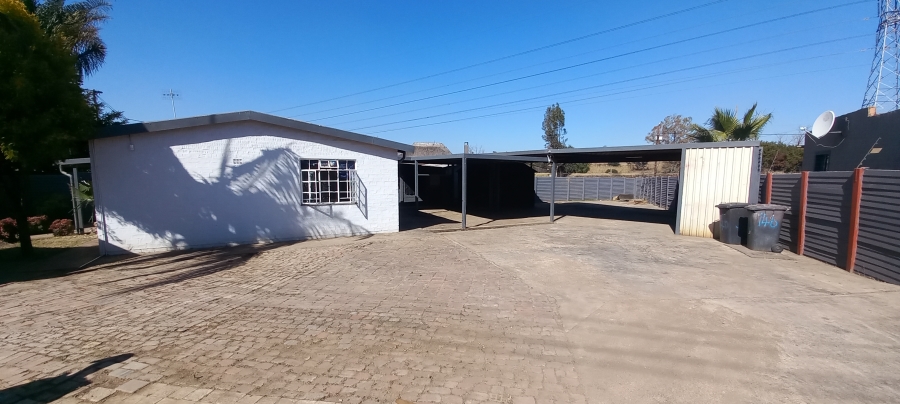 2 Bedroom Property for Sale in Danville Gauteng