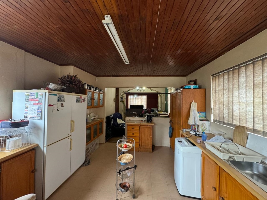 5 Bedroom Property for Sale in Townsview Gauteng