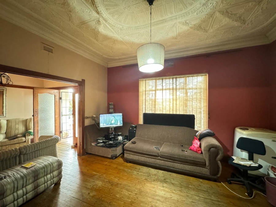 5 Bedroom Property for Sale in Townsview Gauteng