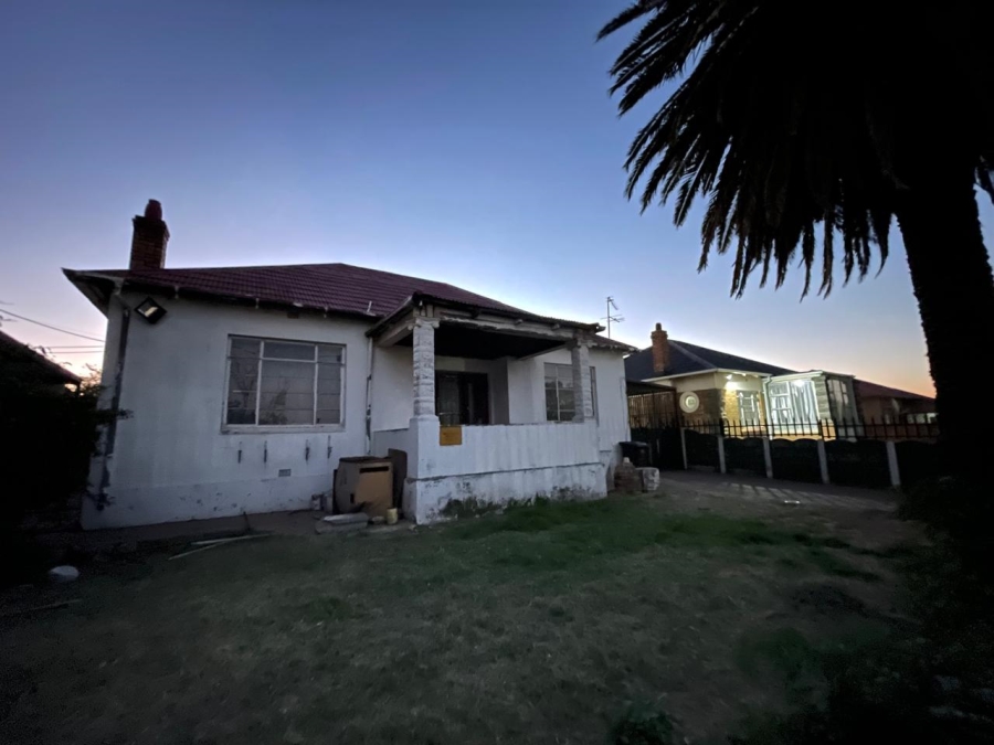 5 Bedroom Property for Sale in Townsview Gauteng