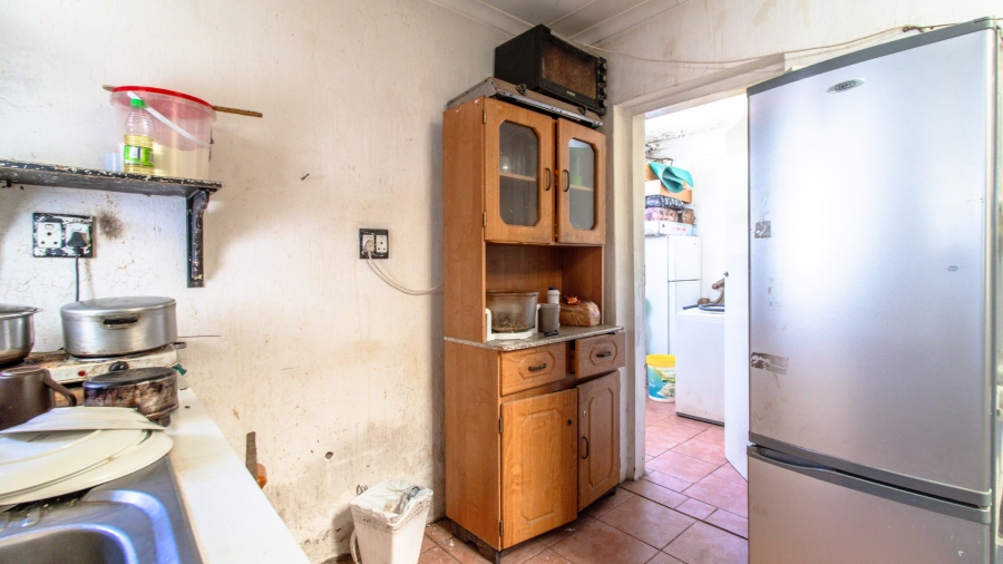5 Bedroom Property for Sale in Townsview Gauteng