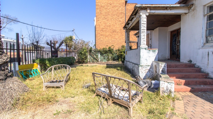 5 Bedroom Property for Sale in Townsview Gauteng